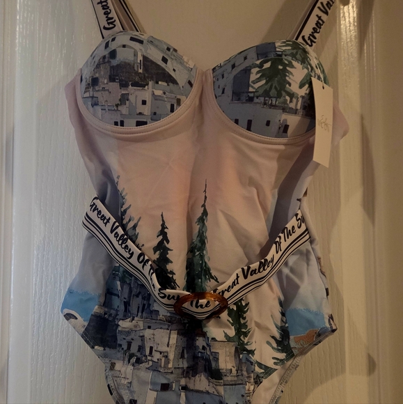 Women's One Piece Swimsuit - Pink NWT - Picture 1 of 6